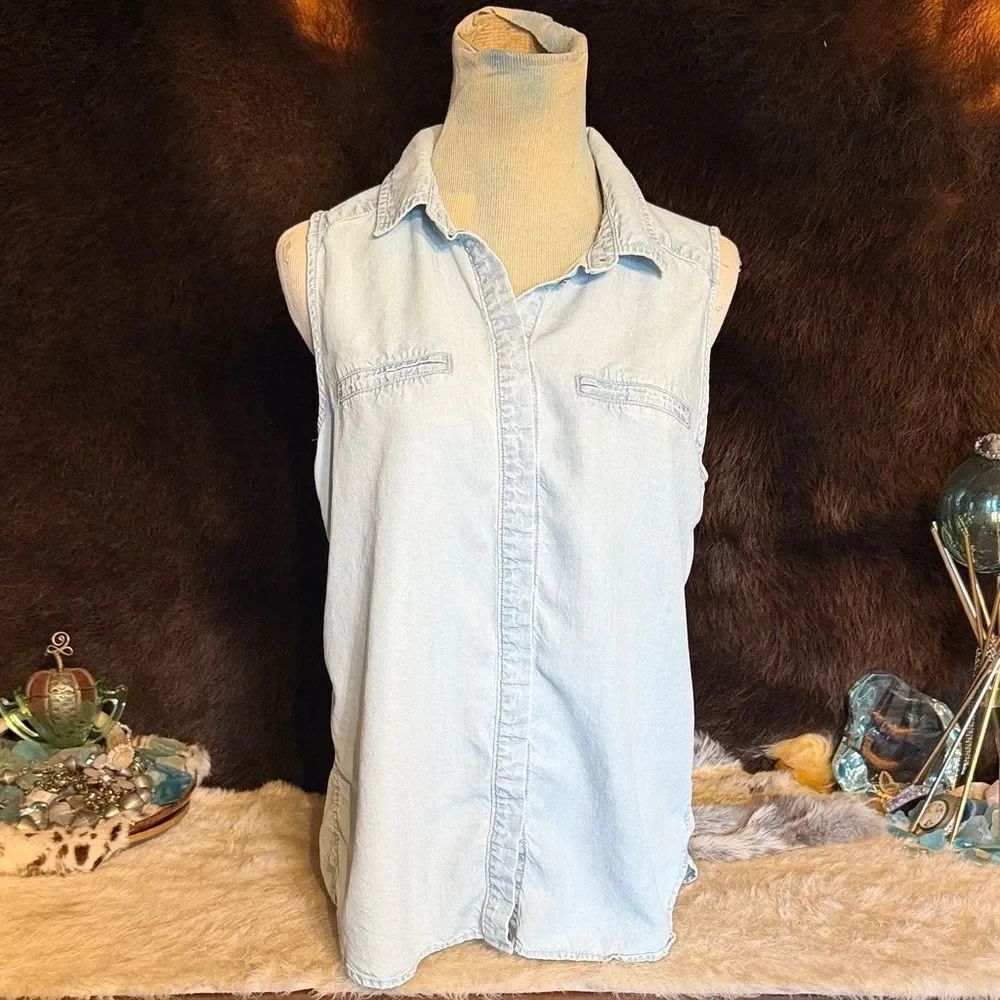 PAIGE Light Blue Sleeveless Denim Button-Down Top M (BK5)